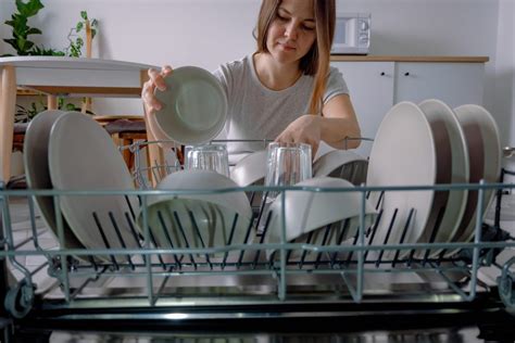 7 Unusual Things You Can Wash in the Dishwasher - Drivin' & Vibin'