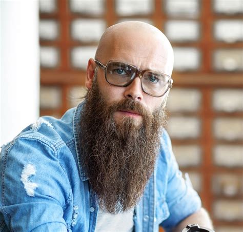 Top 18 Beard Styles for Bald Men with Glasses — Beard Style