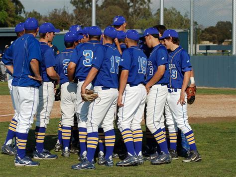 How to Make Your Varsity High School Baseball Team - HowTheyPlay