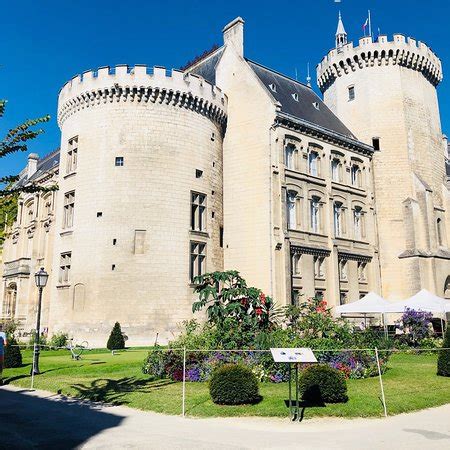 Hotel de Ville d’Angouleme / le Chateau Comtal - 2019 All You Need to ...