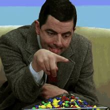 Mr Bean Rowan Atkinson GIF – Mr Bean Rowan Atkinson Bean – discover and ...