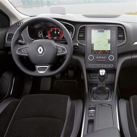 Renault Megane Sedan 2017 Esse é o interior da família Megane que acaba ...