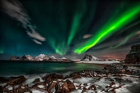 aurora nature profile facts Aurora borealis light mountain nature ...