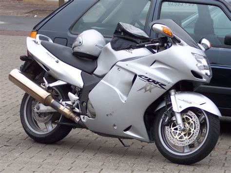 Honda CBR1100XX - Wikipedia