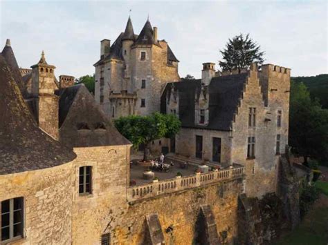 Castles And Scenery-Kayaking On The Dordogne River - France Travel Tips