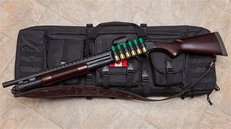 Mossberg 590 Retrograde w/Vortex Crossfire II red dot : Shotguns