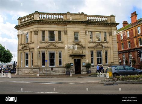 Prezzo Italian Restaurant, Torquay situated in the old LLoyds Bank ...