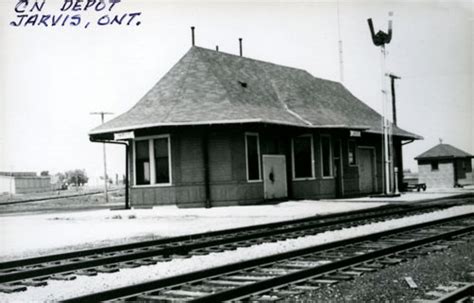 Railway stations in Jarvis Ontario