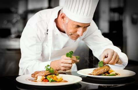 Cheffe / Chef de cuisine : métier, salaire, formation | Hellowork