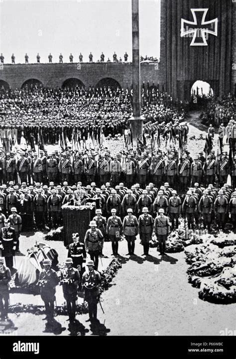 Funeral president paul von hindenburg hi-res stock photography and ...