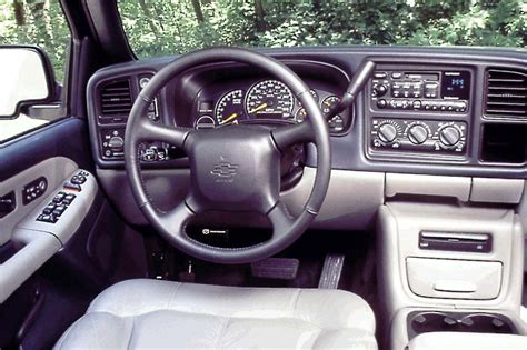 2005 Chevy Tahoe Interior