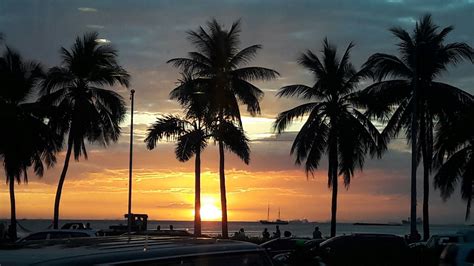 Sunset in Roxas Boulevard, Manila | Beautiful spots, Sunset, Philippines