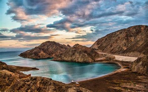 Fjord Bay, Taba / Red Sea / Egypt // World Beach Guide