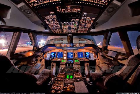 Boeing 787 Cockpit Wallpaper