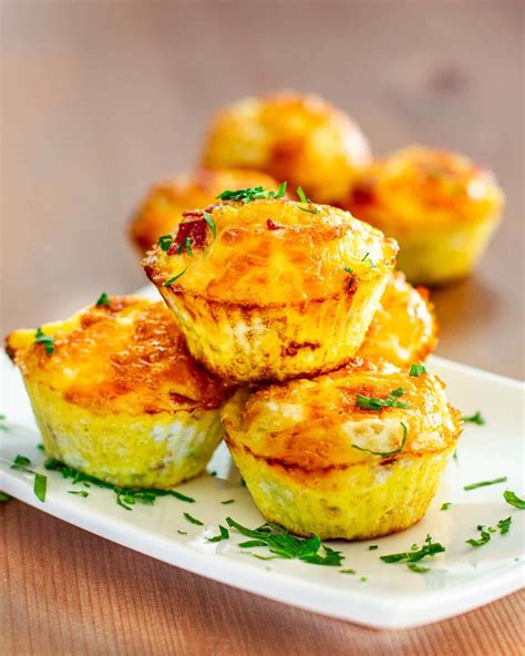 Start your day right with these incredibly easy Egg Muffins, made with ...