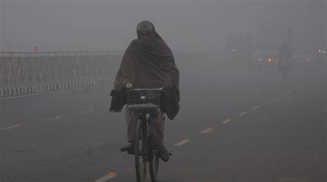 Dry weather in UP; Agra coldest at 4.8 degrees Celsius - The Statesman