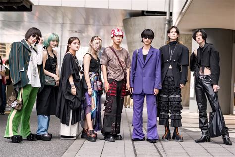 10 Innovative Looks From Tokyo Fashion Week’s FW23 Street Style! - Voir ...