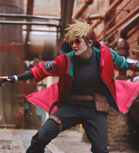 Fight For Love & Peace With This'Trigun' Vash the Stampede Cosplay ...