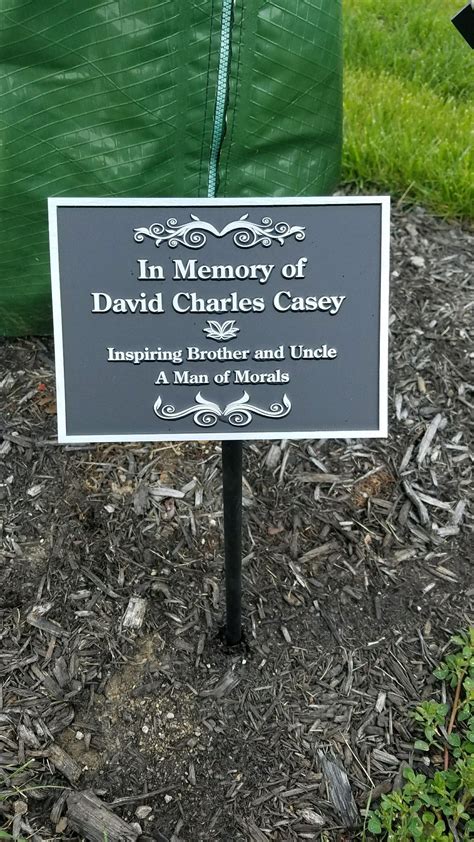 garden memorial plaques uk - Therefore Diary Pictures Library