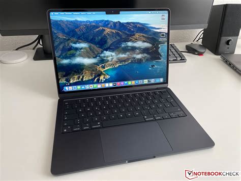 The new Apple MacBook Air M2 has arrived - Initial impressions and ...