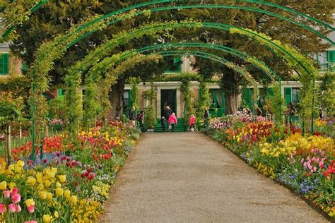 Monet's Giverny House and Gardens Small-Group Tour from Paris 2019