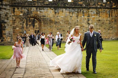 Alnwick Castle | Weddings In Northumberland - Alnwick Castle | Harry ...