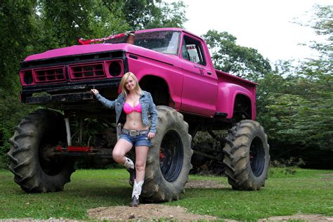 1977 Ford F-150 - Pink Fords Rule!