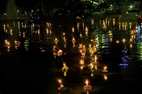 Loy Krathong in Bangkok - The Thai Festival of Lights and Lanterns - Go ...