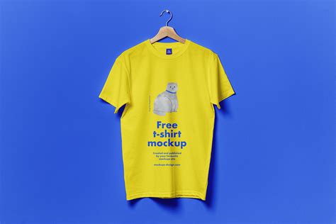 Free hanging t-shirt mockup - Mockups Design