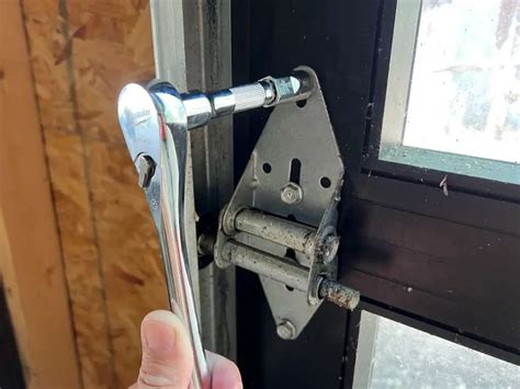 How To Repair a Garage Door Hinge - Learn Garage Doors