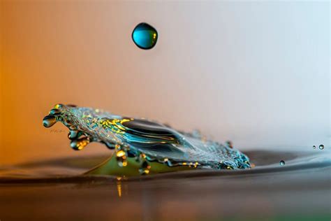 How to Create Water Drop Photography (Step by Step)