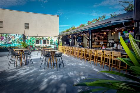 Photos - Bank Street Patio Bar & Grill - Downtown Ocala