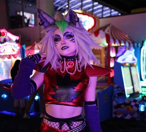 Roxanne Wolf Cosplay : fivenightsatfreddys in 2022 | Fnaf cosplay ...