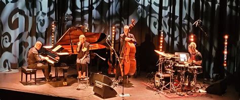 Anna Maria Jopek Quartet performed at the Cosmopolite Scene in Oslo ...