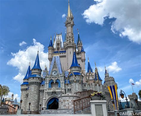 PHOTOS: You Have to See the Latest Update on the Cinderella Castle ...