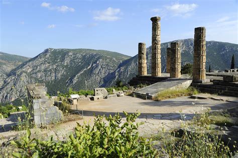 Apollo Temple Delphi (2) | Delphi | Pictures | Greece in Global-Geography