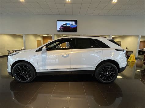 2021 Cadillac XT5 Sport With Black Wheels: Live Photo Gallery