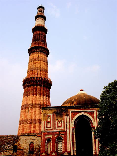 World Beautiful Places: Qutb Minar India