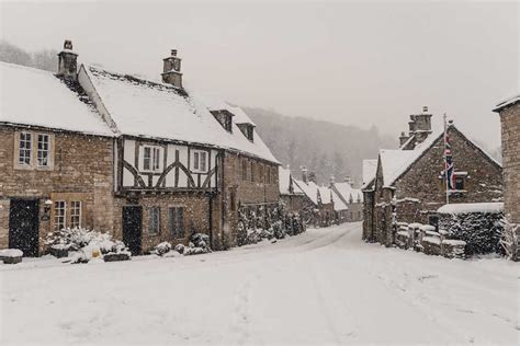 Winter Wonderland in the Cotswolds: English Villages covered in snow ...