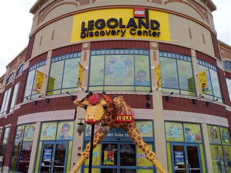 Go Holiday Bricktacular at the LEGOLAND® Discovery Center Chicago