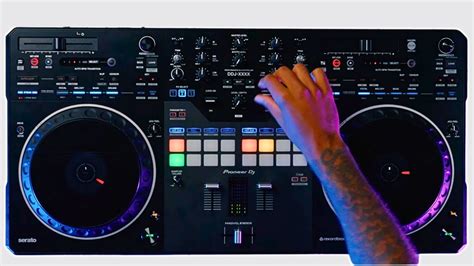 Pioneer DJ DDJ-REV5 Performance Mix - YouTube