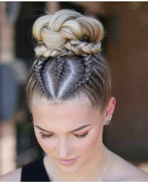 Pin by Vidushi Rathore on Girly_,Fashion | Hair beauty, Braided bun ...