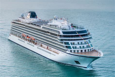 Best All-Inclusive Cruises for 2024-2025: Top 7 Cruise Lines