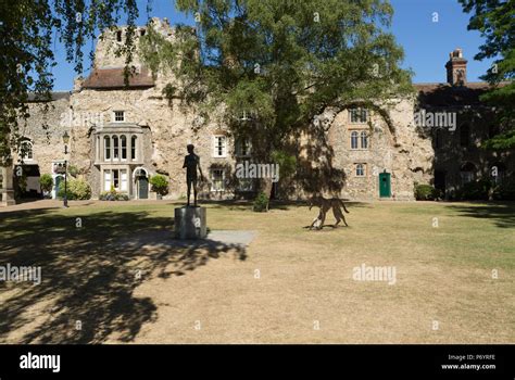 Bury St Edmunds Suffolk, UK. 30th June 2018. St Edmund statue and The ...