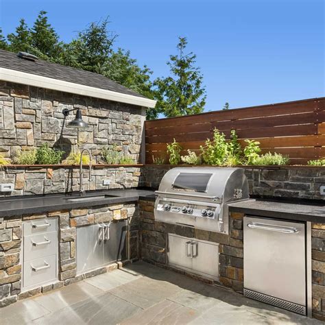 8 Outdoor Kitchen Appliances & Accessories of 2024