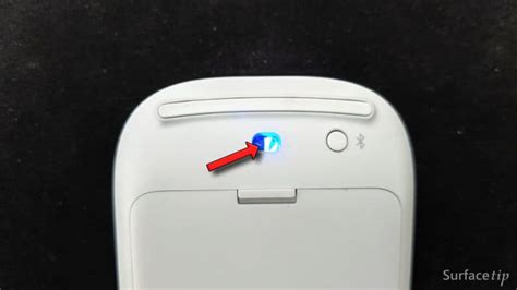 How to replace Surface Arc Mouse Batteries - SurfaceTip