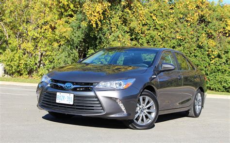 2017 Toyota Camry Hybrid: Low on Excitement, High on Dependability ...