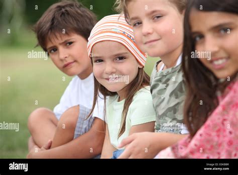 Kids in line Stock Photo - Alamy