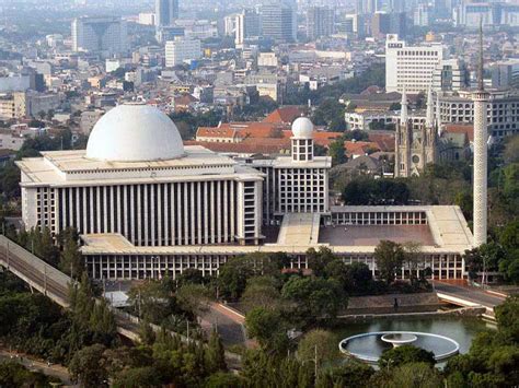 The Masjid: Masjid Istiqlal