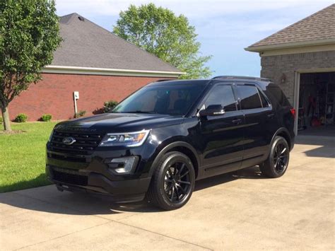 Ford Explorer Sport Blacked Out